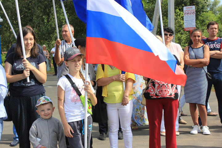 Хакасия выступила за своих. Республика своих не бросает