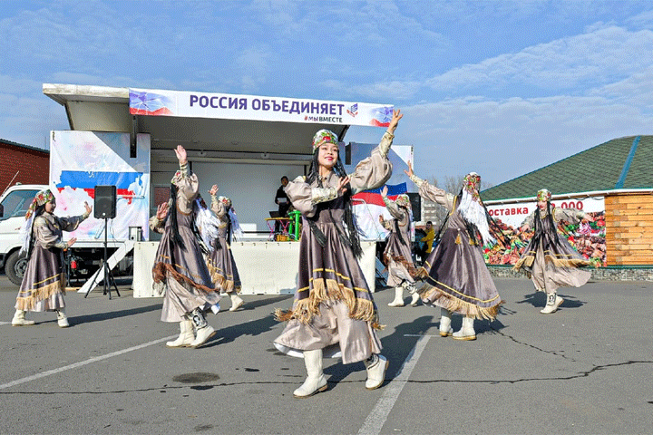 В столице Хакасии прошел патриотический автопробег