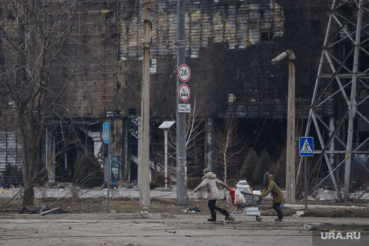 «От Мариуполя остались руины». Жуткие кадры разгромленного города