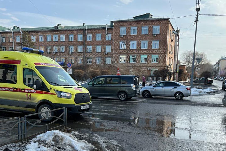 В Абакане на пешеходном переходе сбит ребенок 