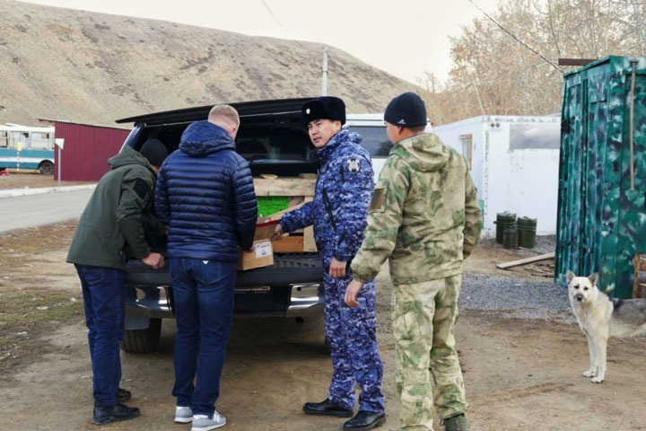 Артель старателей «Ойна» передали электрокотлы росгвардейцам