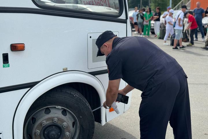 В Хакасии проверяют автобусы, перевозящие детей