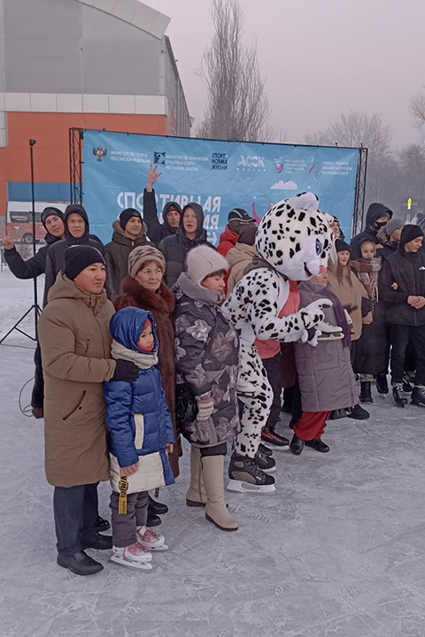 Студенты Абаканского строительного техникума присоединились к ледовому флешмобу