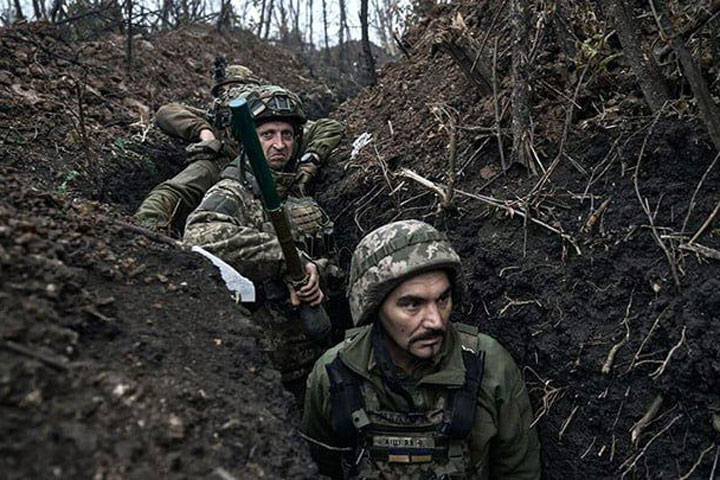 Элитные части зашли в Авдеевку с трёх сторон: Нужна срочная эвакуация, о которой не пишут в сводках