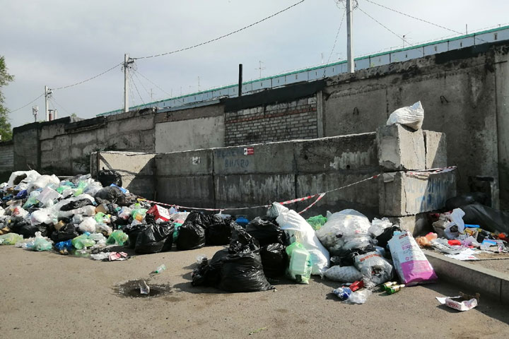 На улице Аскизской в Абакане перенесли площадку для ТКО подальше от дороги