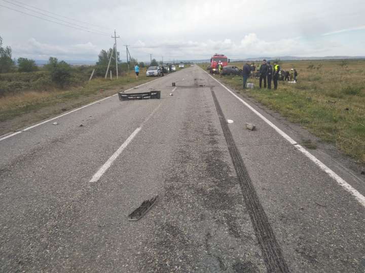 Вылет автомобиля на встречку привел к гибели пассажира, водитель в коме