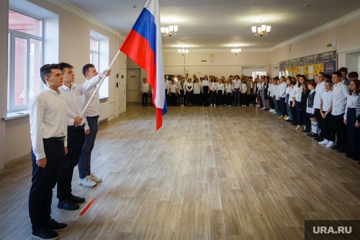 В школах России появится единый стандарт учебы и воспитания детей