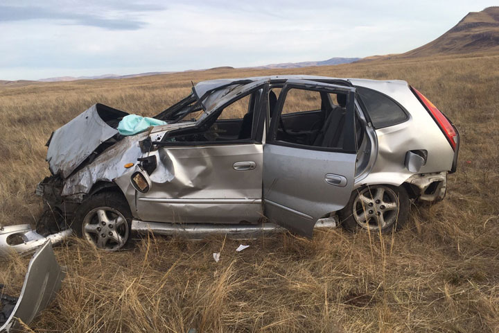 В Боградском районе автоледи из Саяногорска улетела в кювет на иномарке 