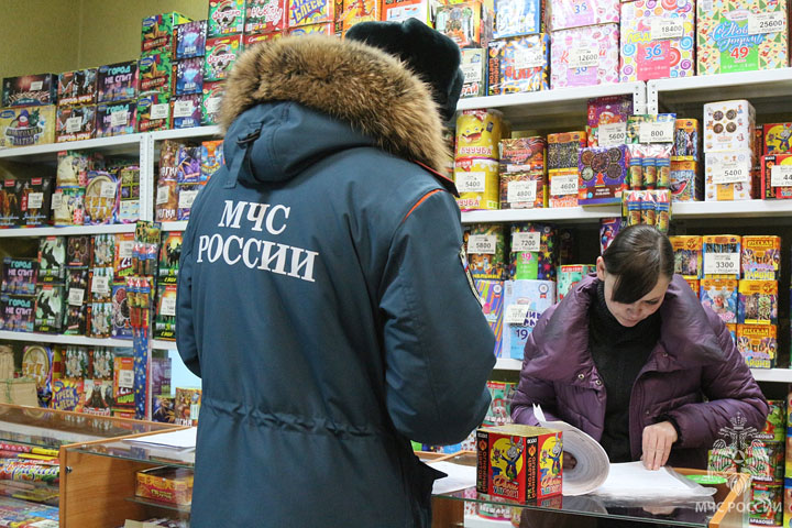 В Абакане пожнадзор шерстит точки пиротехники