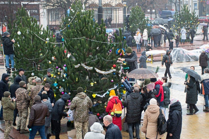 Без света, воды и… хлеба? Как украинцы встретят Новый год