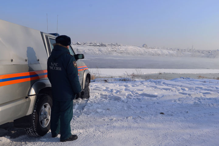 Уровень Енисея достиг выхода на пойму