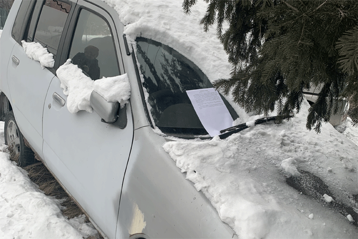 В столице Хакасии требуют переместить автомобили