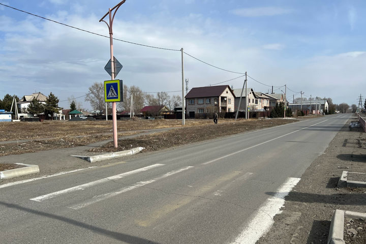 В Абакане на пешеходном переходе сбили школьника 