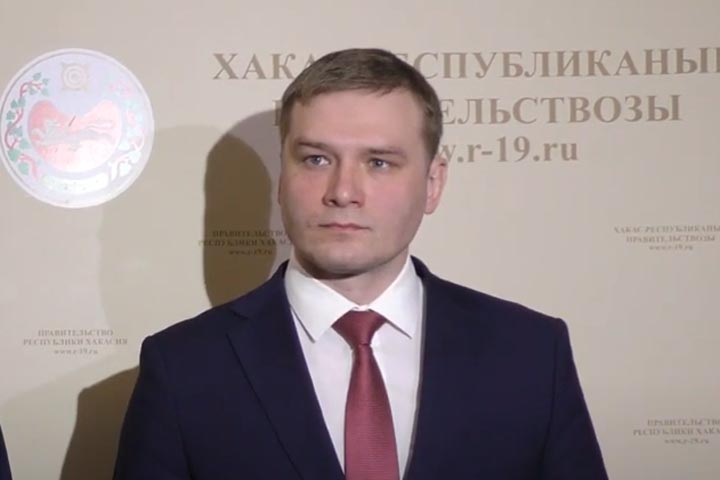 Валентин Коновалов ответил на провокационный вопрос о зарплатах 