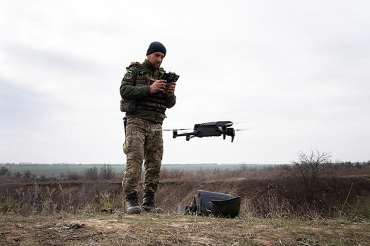 Дроны в небе над Россией, диверсанты в прифронтовой зоне. Что дальше? Море?