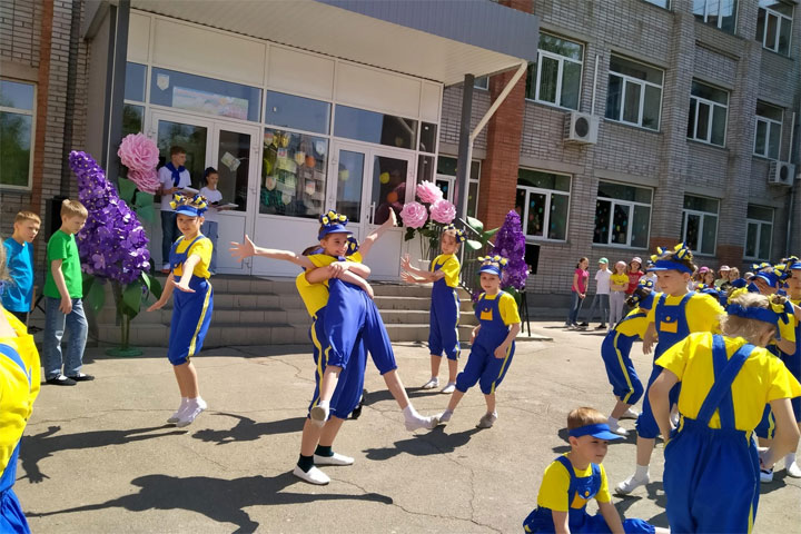 В Абакане выбрали лучшие программы пришкольных лагерей 