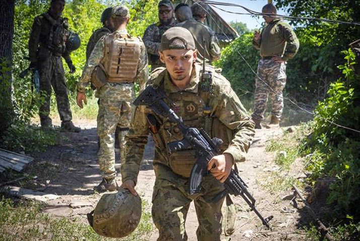 Бои на южном и северном флангах: Генералы ВСУ своей упертой тактикой сводят с ума НАТО