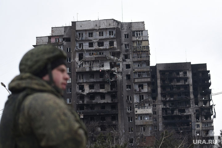 «От Мариуполя остались руины». Жуткие кадры разгромленного города