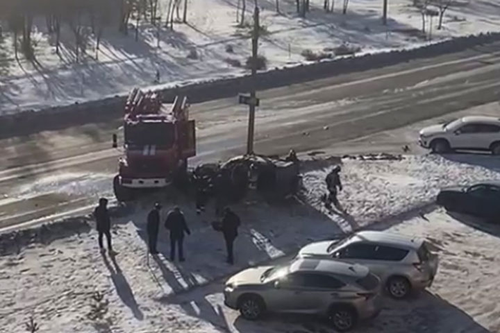  Не пропустив пожарных, водитель Mazda устроил ДТП с пострадавшими в Абакане