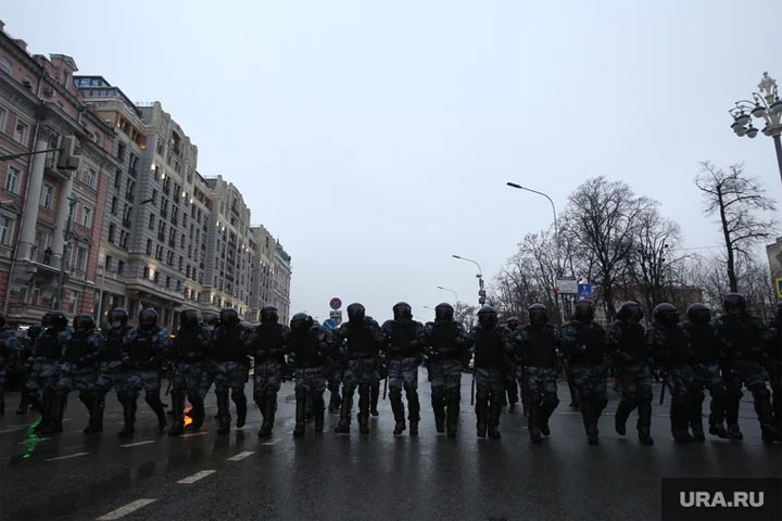 Сто тысяч немцев вышли на акции протеста против правого экстремизма