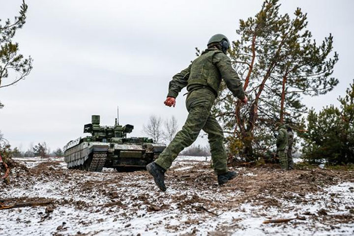 ВСУшники под Купянском в тисках нашей армии, «непобедимый» Сырский собрался отступать