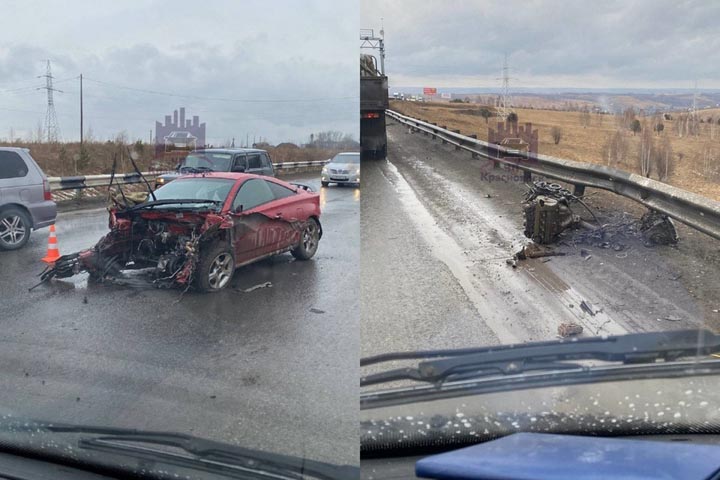 На трассе иномарка столкнулась с фурой, пострадали два человека 