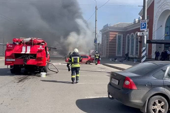 В Минобороны России опровергли заявления о причастности к удару по вокзалу Краматорска