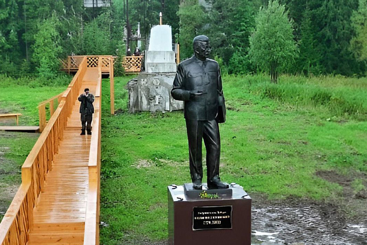 В соседнем с Хакасией регионе открыли памятник «генералиссимусу Победы Иосифу Виссарионовичу Сталину»