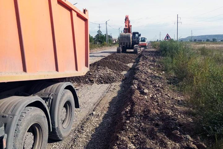 Подрядчик ремонта дороги Белый Яр - Бея - Аскиз попросил внимания правоохранительных органов