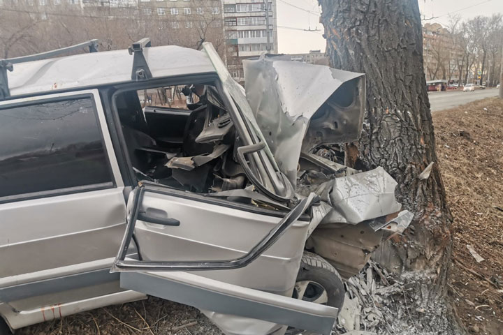 Подробности ДТП по Юбилейной в Абакане: пострадавшие в травматологии