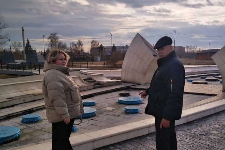 В Черногорске начали готовить парк к зиме