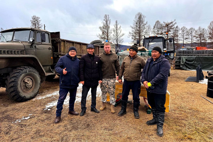 Артель старателей «Ойна» помогает району в республике