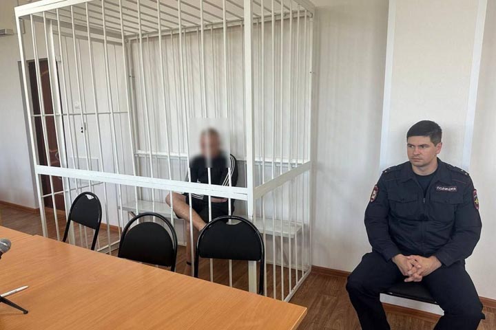 В Саяногорске суд сжалился над 16-летним угонщиком и вором