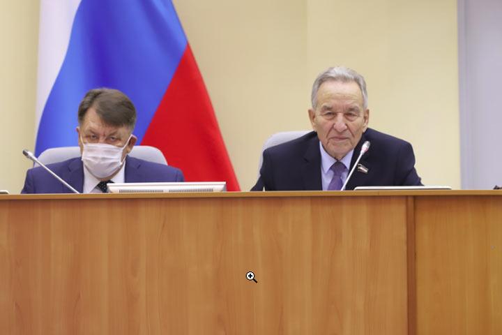 Первые отнюдь не первые богачи в парламенте Хакасии