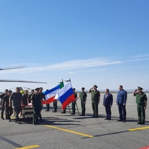 Хакасия встречает груз-200 с телом контрактника, погибшего 9 Мая 