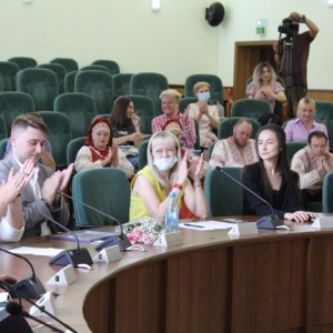 В Абакане наградили лауреатов премии главы города