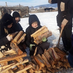 В отдаленном селе республики школьники выходят на трудовые десанты 