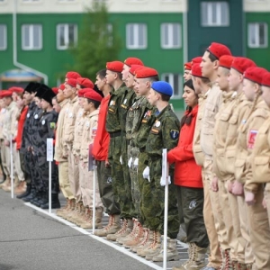 Глава Хакасии открыл современную «Зарницу»