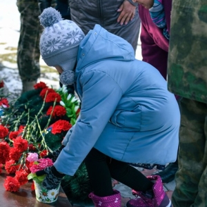 В Солнечном открылся обелиск павшим воинам 